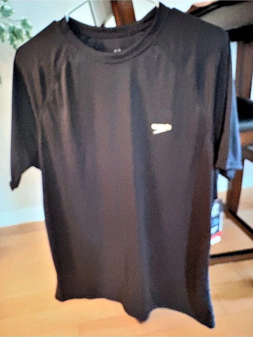 Speedo Men's Short Sleeve Rash Guard Swim Tee Black Medium